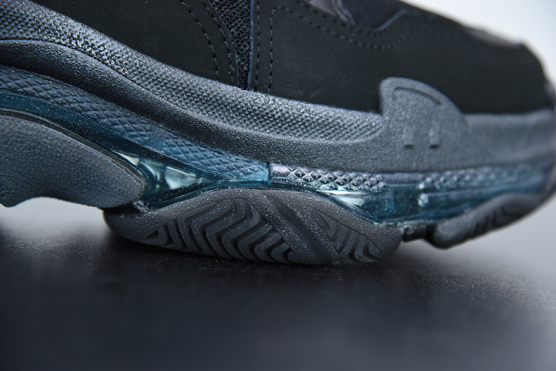 bc triple s trainer 544351 w09e1 9025