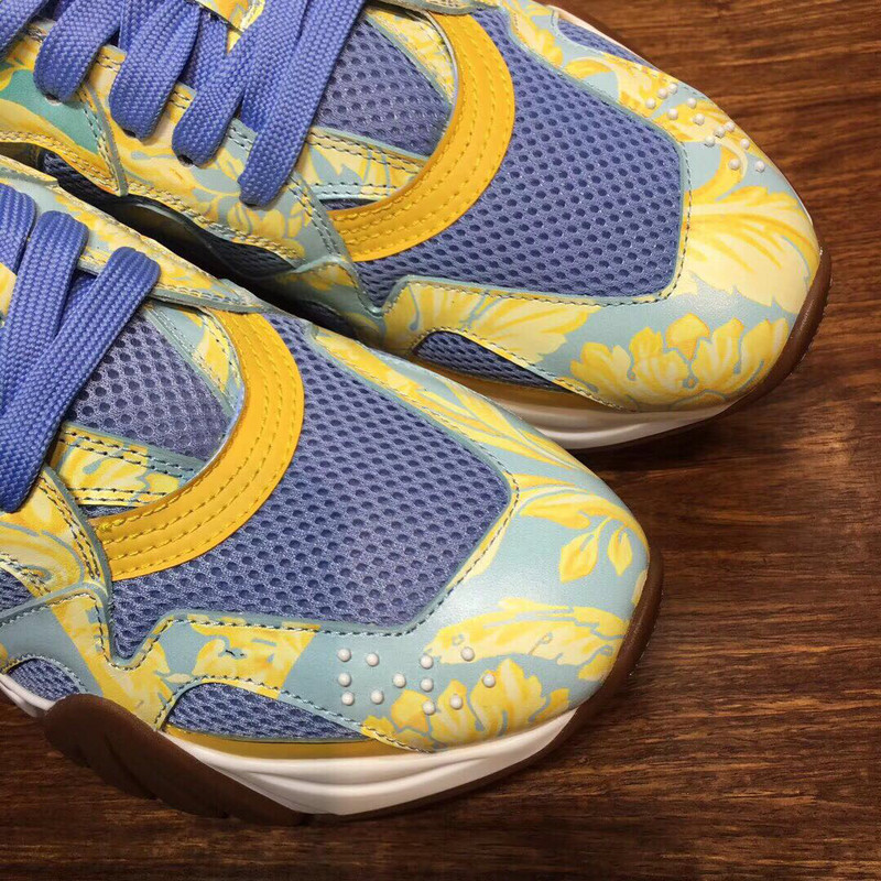 vs chain reaction sneakers