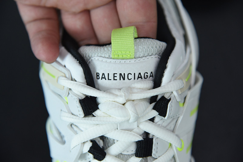 bc track sneaker