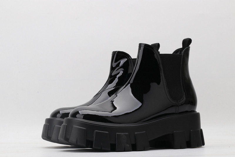 pr sneaker