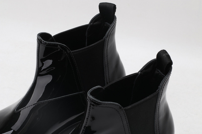 pr sneaker