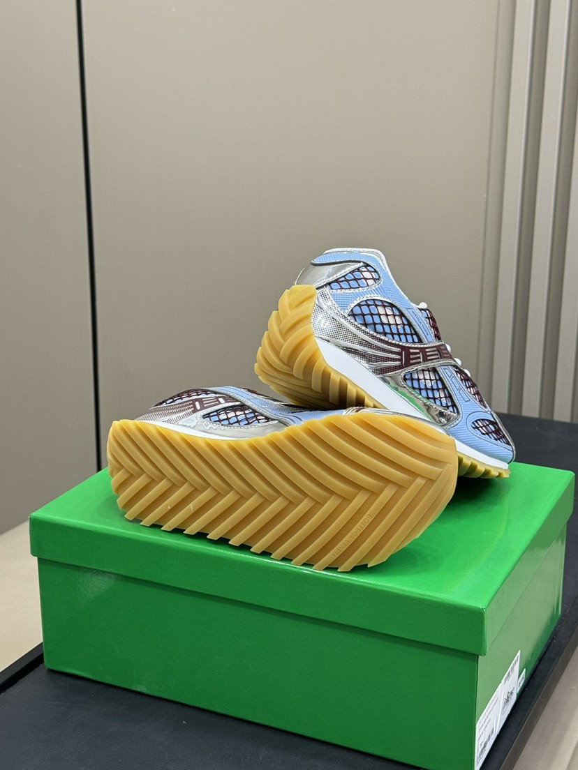 B0tt*ga Ven*ta Orbit Sneaker