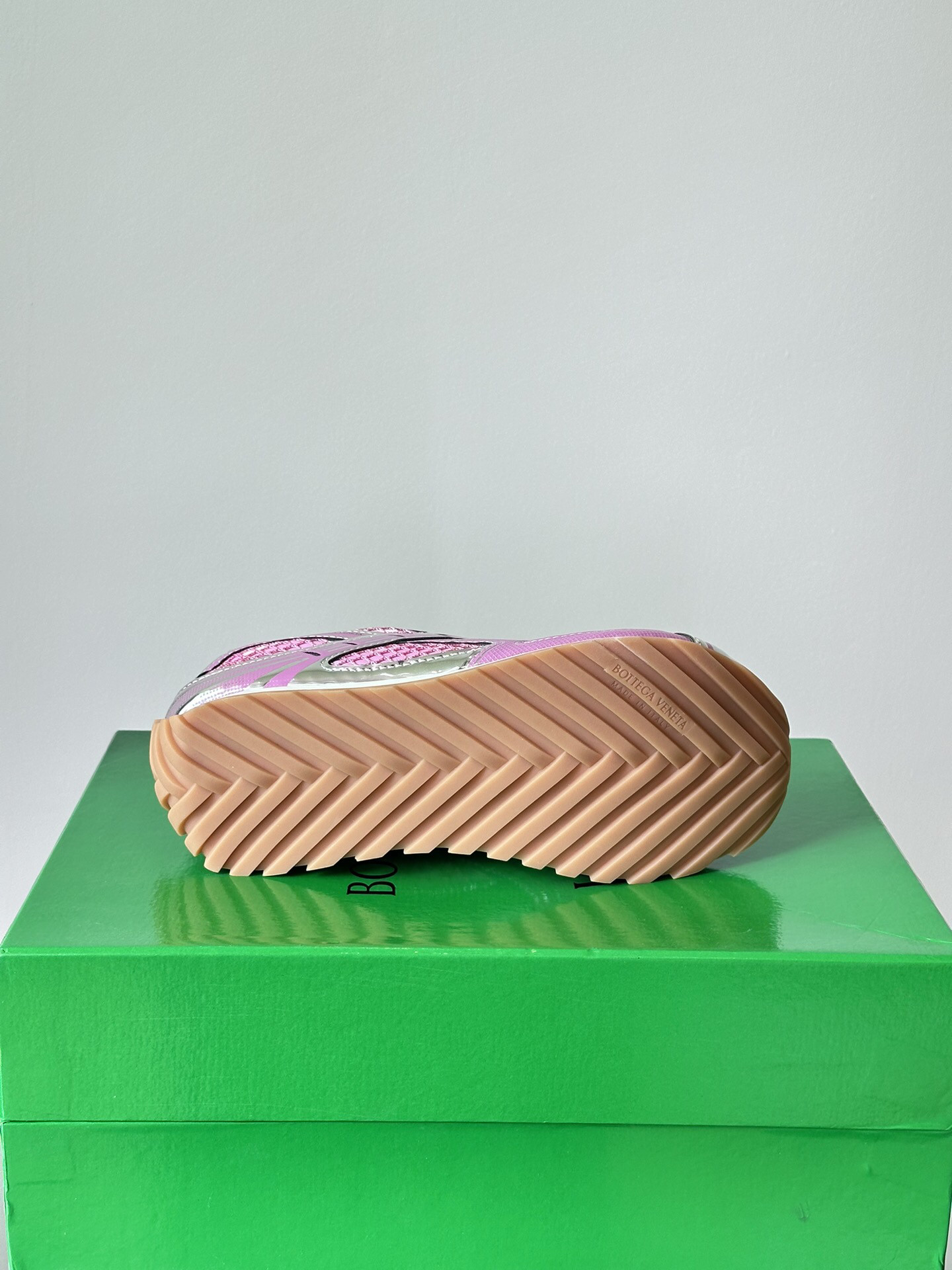 b0tt*ga Ven*ta orbit sneaker