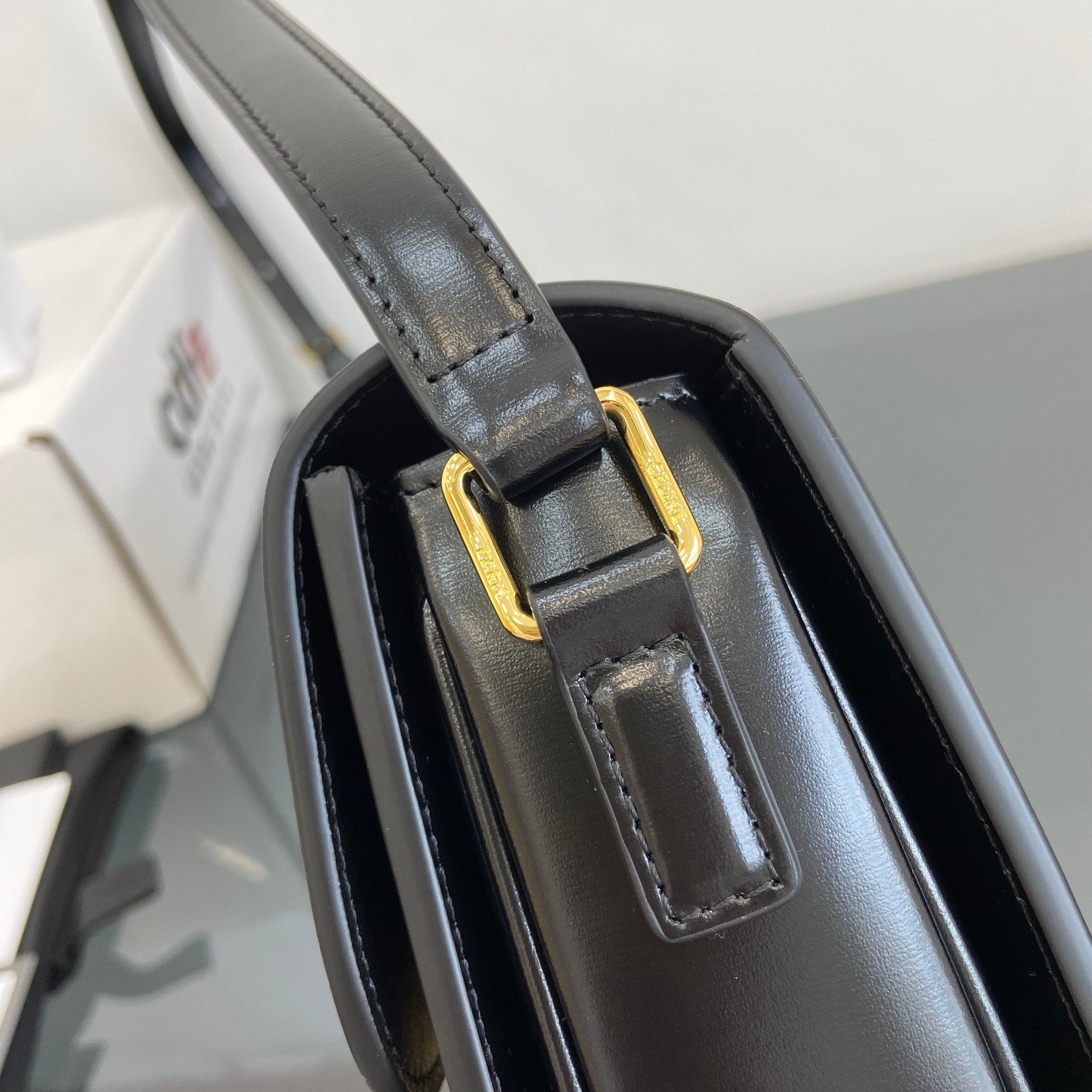 Ce1i*e BAG