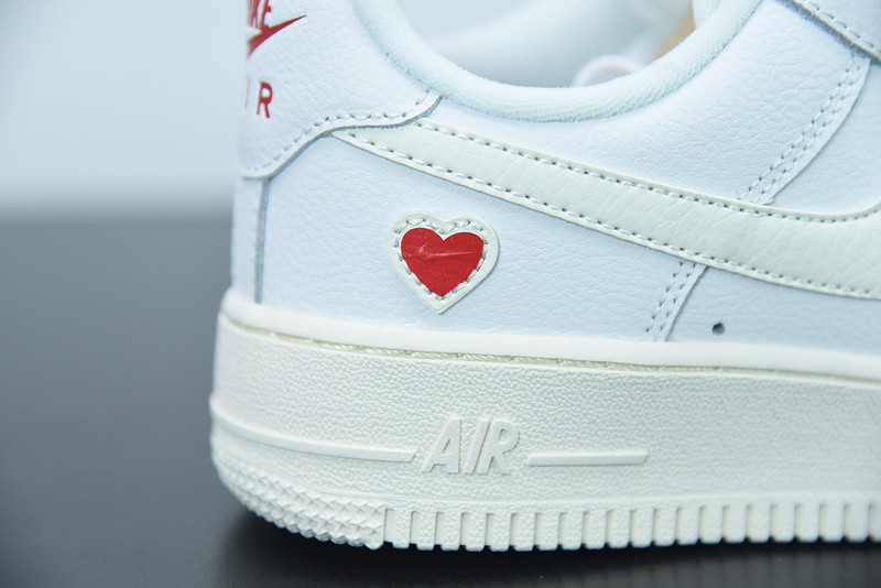 nike air force 1 low valentines day(2021)dd7117-100