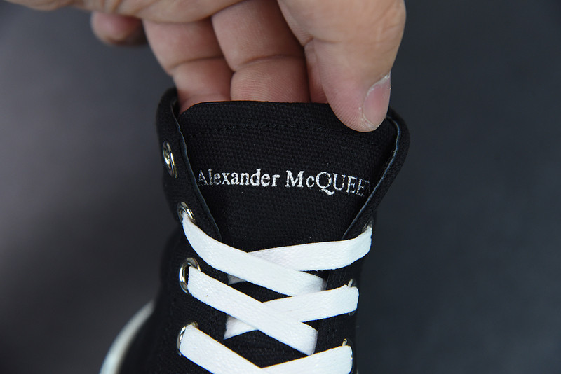 alexer mceen sneakers