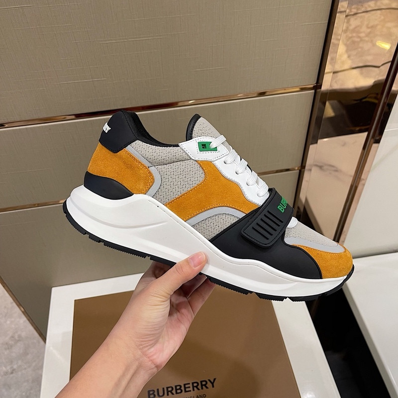 B**rry sneaker