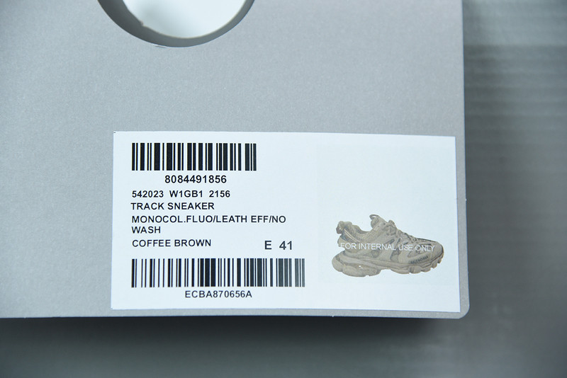 bc track sneaker