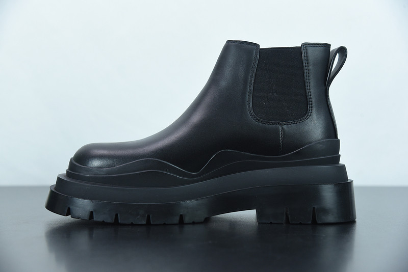 Bo*te*ga ve*ne*ta sneaker