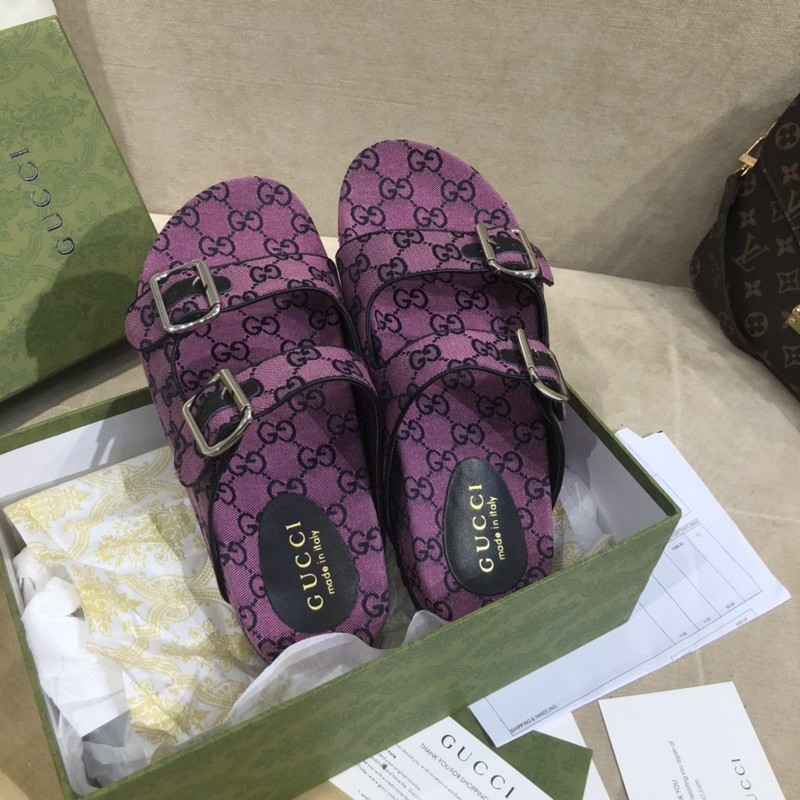 g*u*i sandals