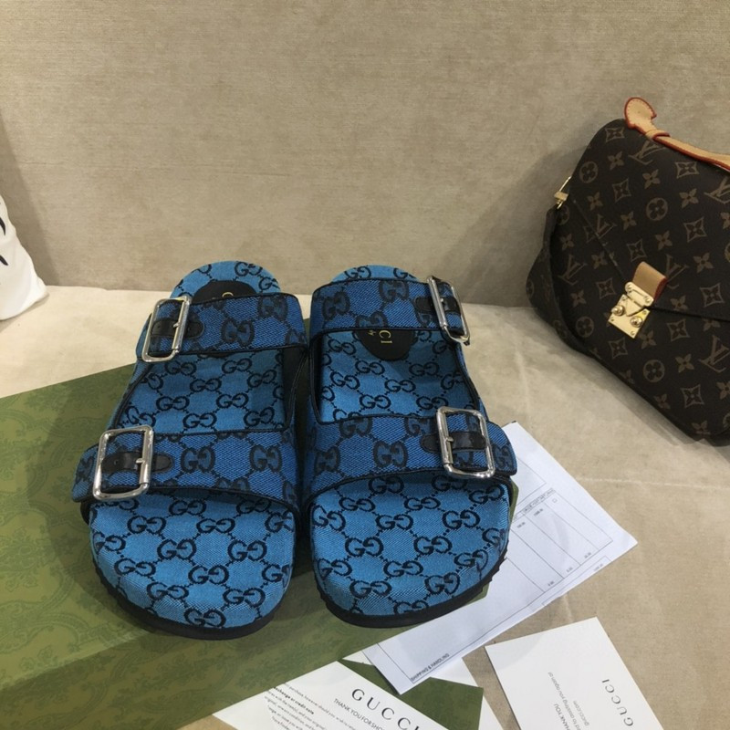 g*u*i sandals