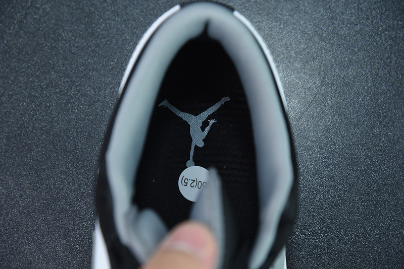 air jordan 1 low black white grey 553558-040