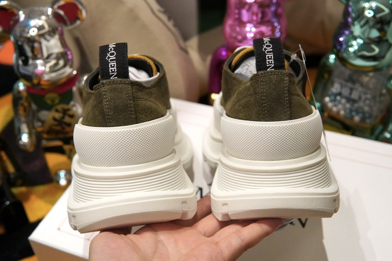 alexer mceen sneakers