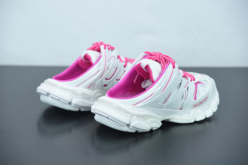 bc track sneaker