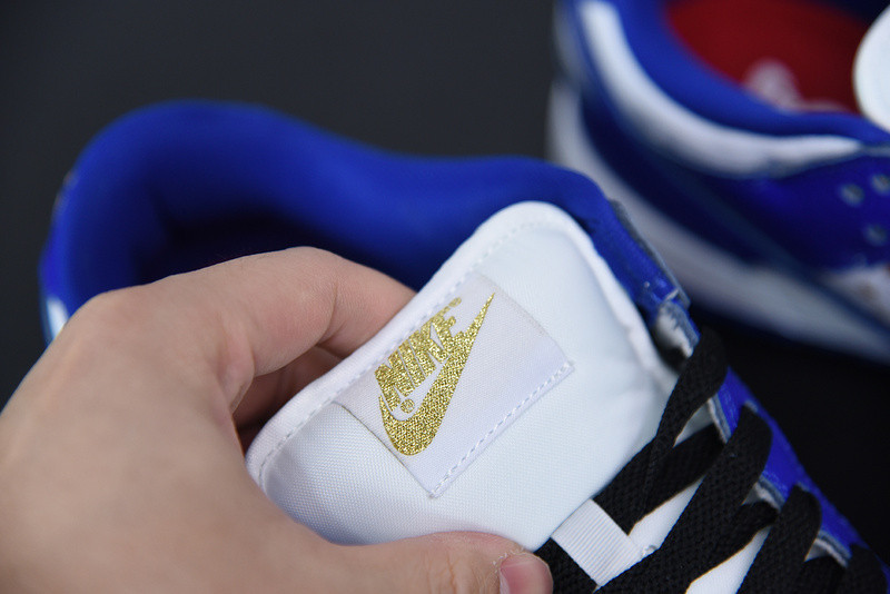 S*p*e x nike sb dunk low white/metallic gold-hyper blue dh3228-100