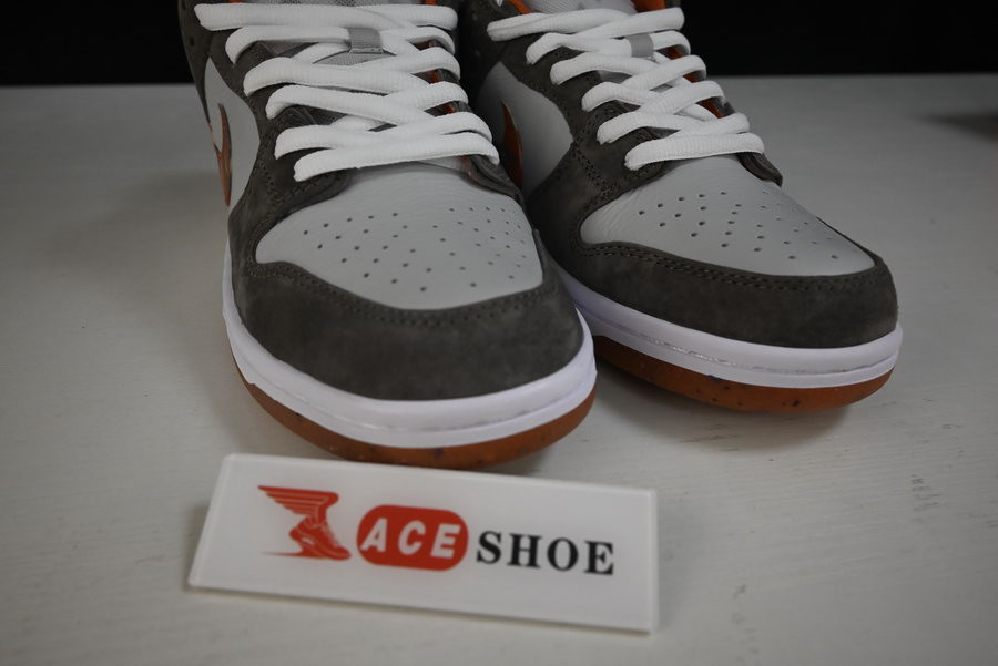 crushed d.c. x nike sb dunk low dh7782-001