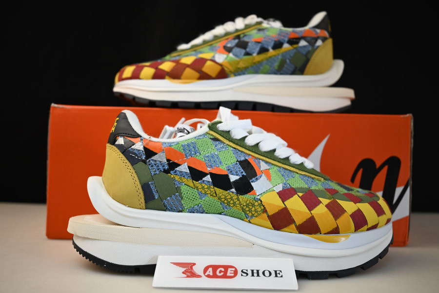 sacai x nike ldvaporwaffle mix low “green gusto” dr5209-300