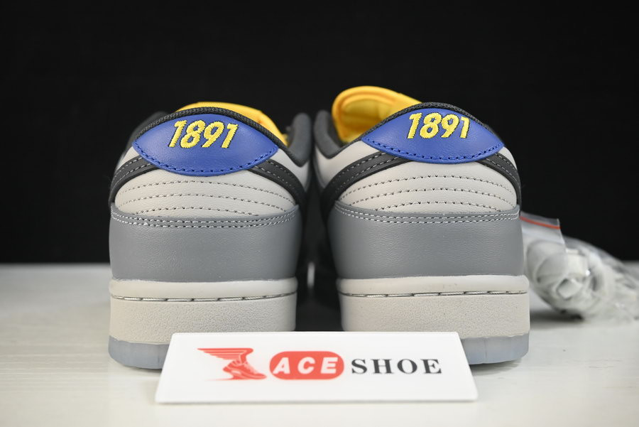N0*H carolina a&t x nike sb dunk low"ayantee" dr6187-001