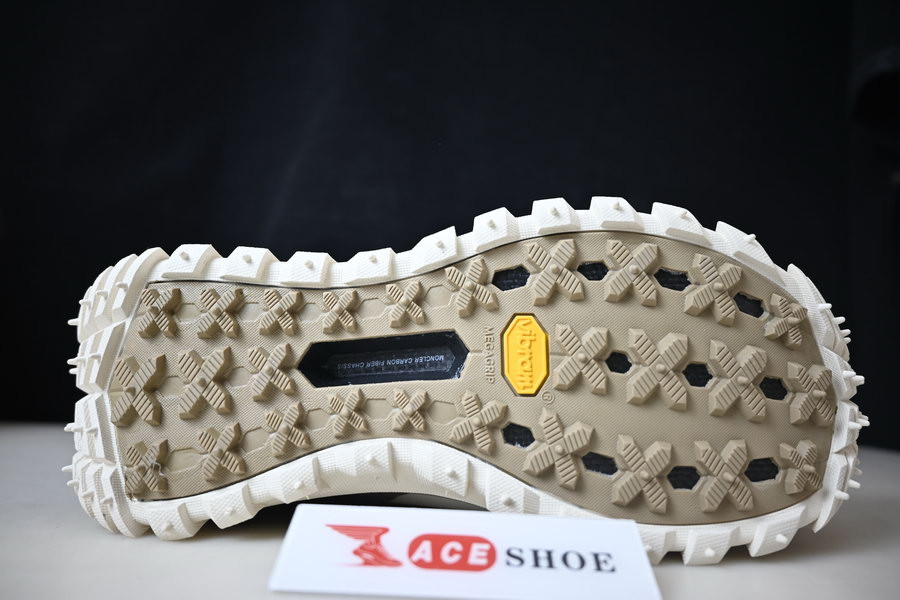 moncler trailgrip gore-tex