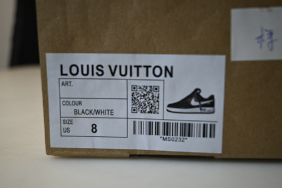 lvt x nike air force1