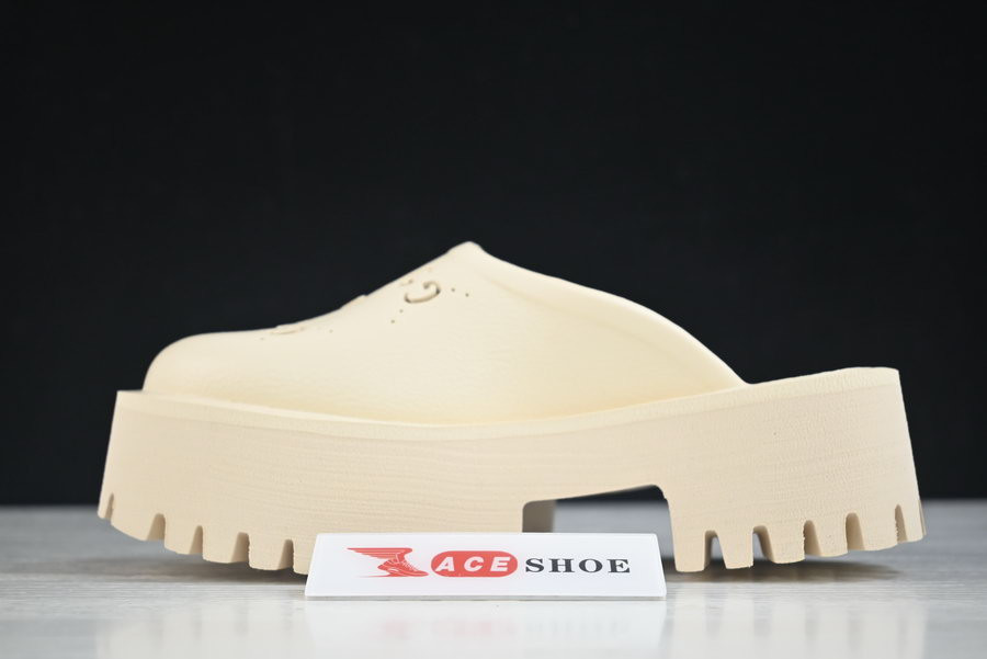 g*u*i sandals high