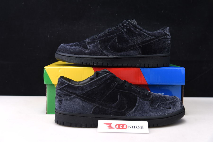 dover street market x nike dunk low triple black dh2686-002