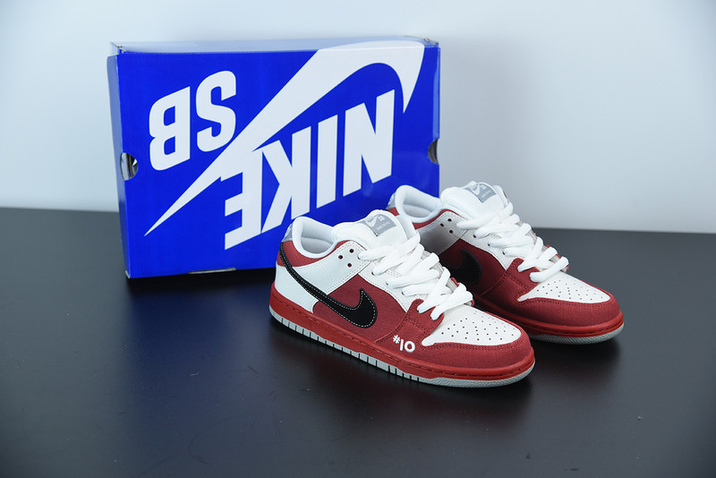 nike dunk low “roller derby” 313170-601