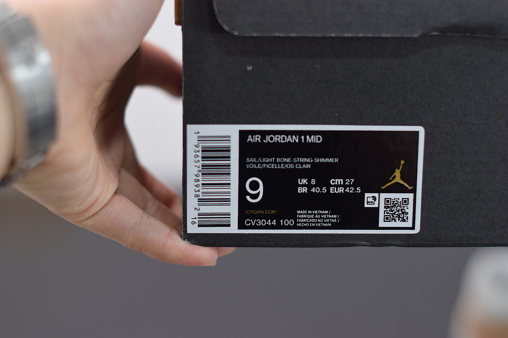 air jordan 1 mid inspired by milan cv3044-100