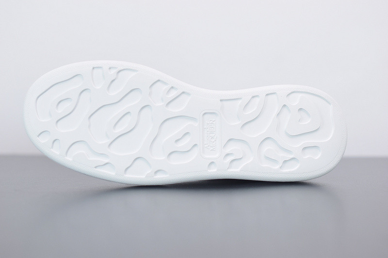 alexer mceen sneakers