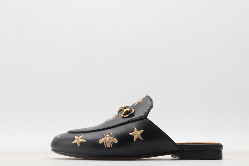 g*u*i sandals