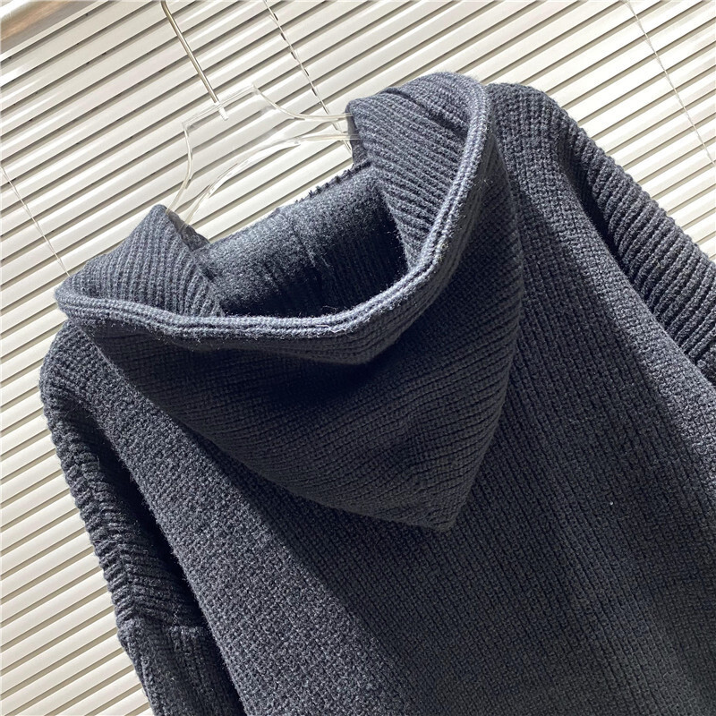 Ce1i*e clothes