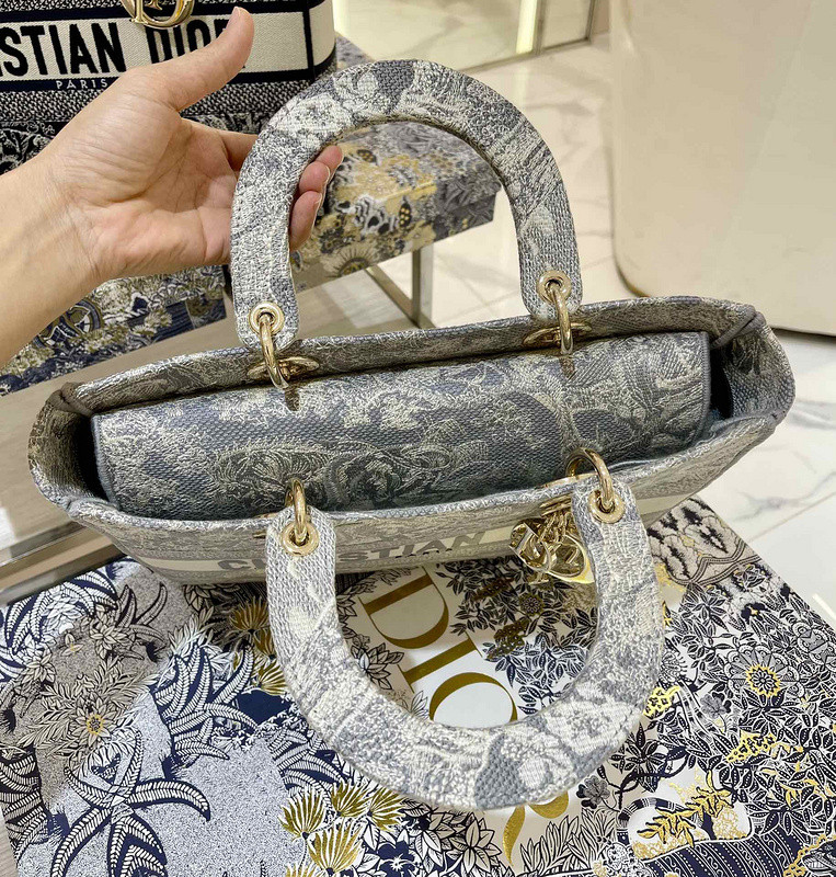 D10r bag