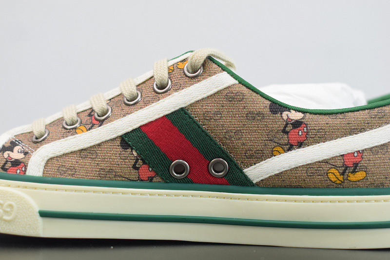g*u*i ace embroidered low-top sneaker