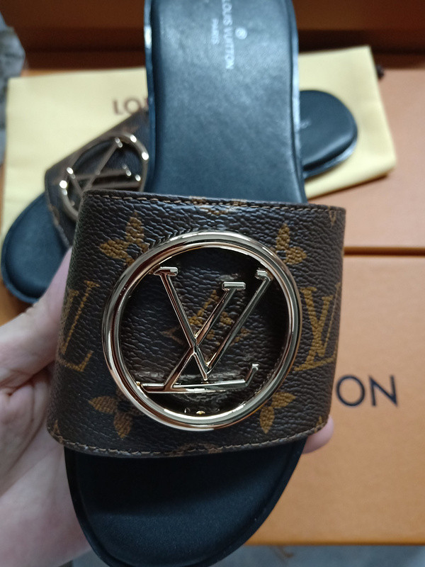 lvt sandals