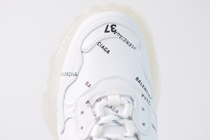 bc triple s trainer 524039 w09e1 2021