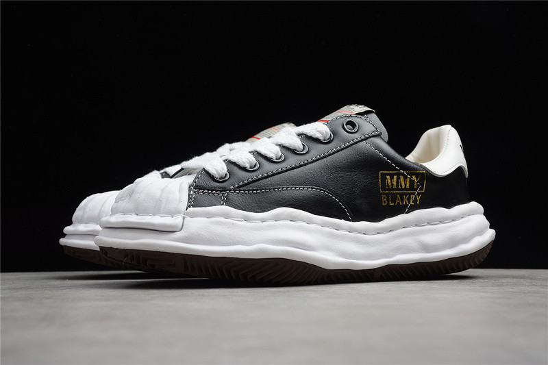 Ma*s*n mihara yasuhiro sneaker