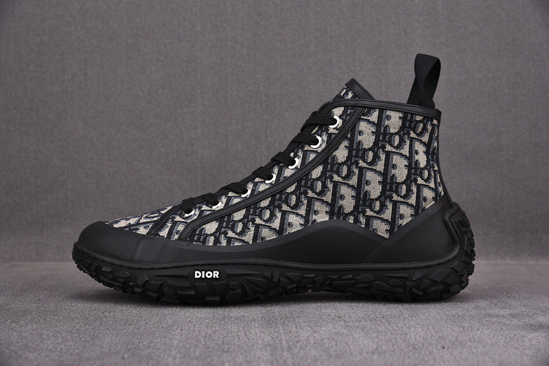 dio* sneaker