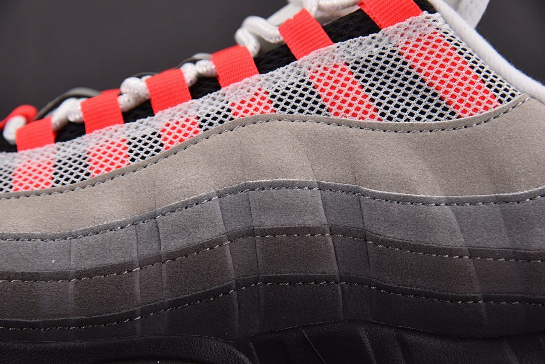 NIKE Air Max 95