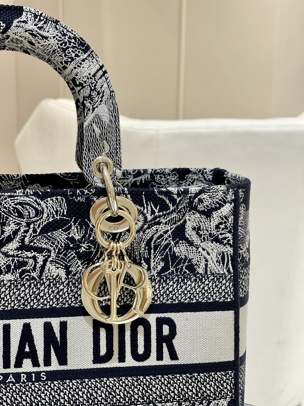 D10r bag