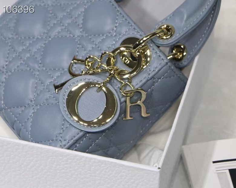 D10r bag