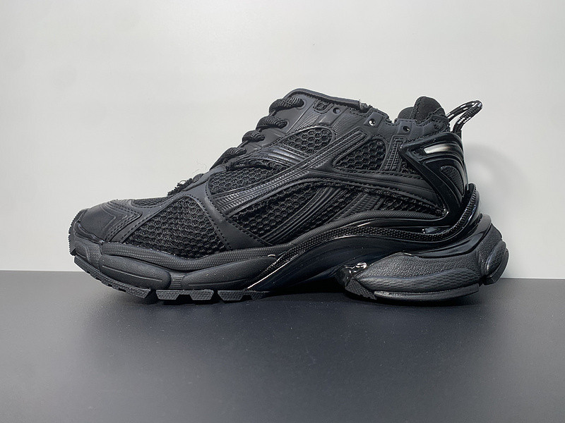 Ba*len*cia*ga runner sneaker