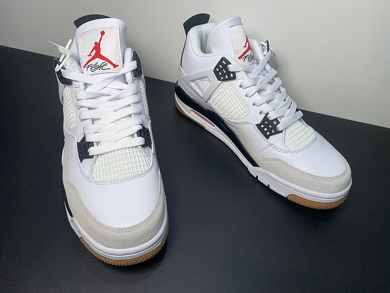 Nike SB x Air Jordan 4 “Black WHite” DR5415-100-3