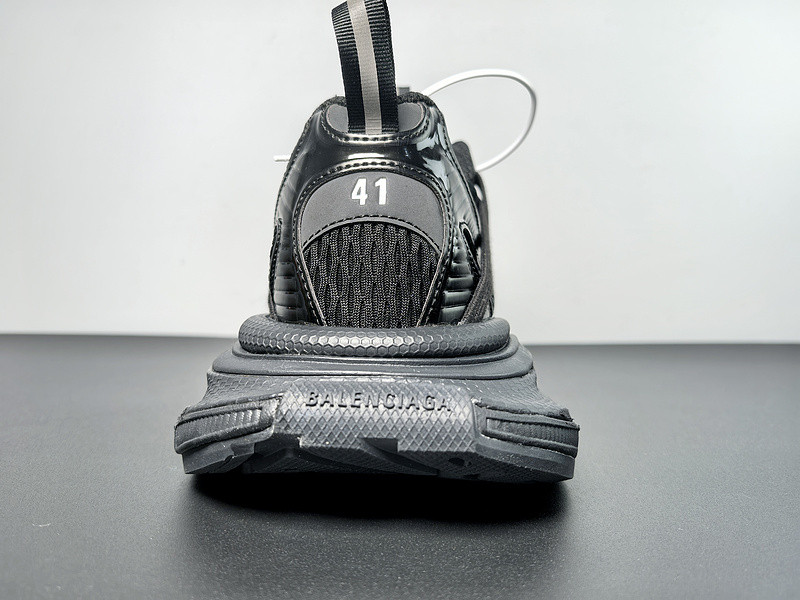 BC 3XL SNEAKER