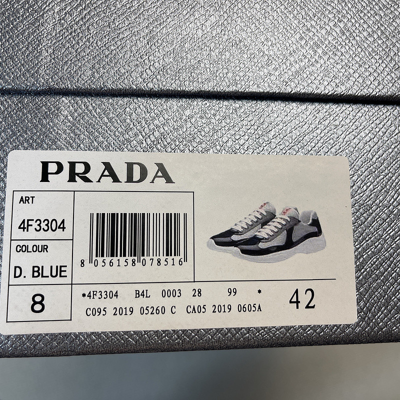 pr sneaker
