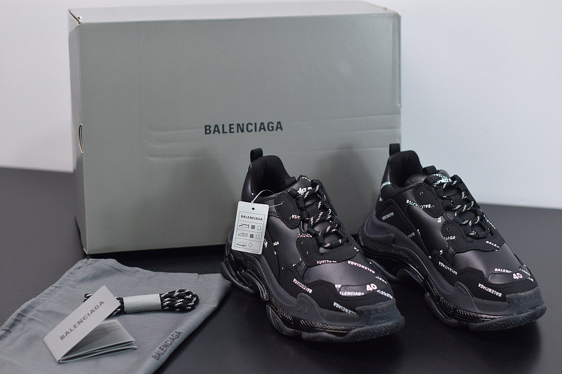 bc triple s trainer 524039 w06e1 2021