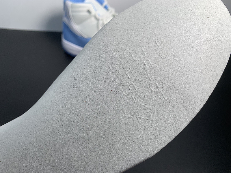 air jordan 11 “unc” white/university blue ct8012-141