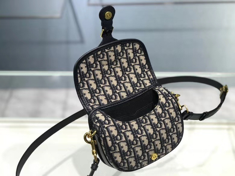 D10r bag