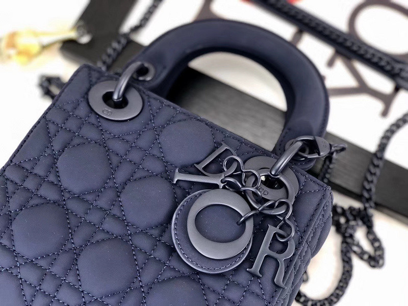 D10r bag