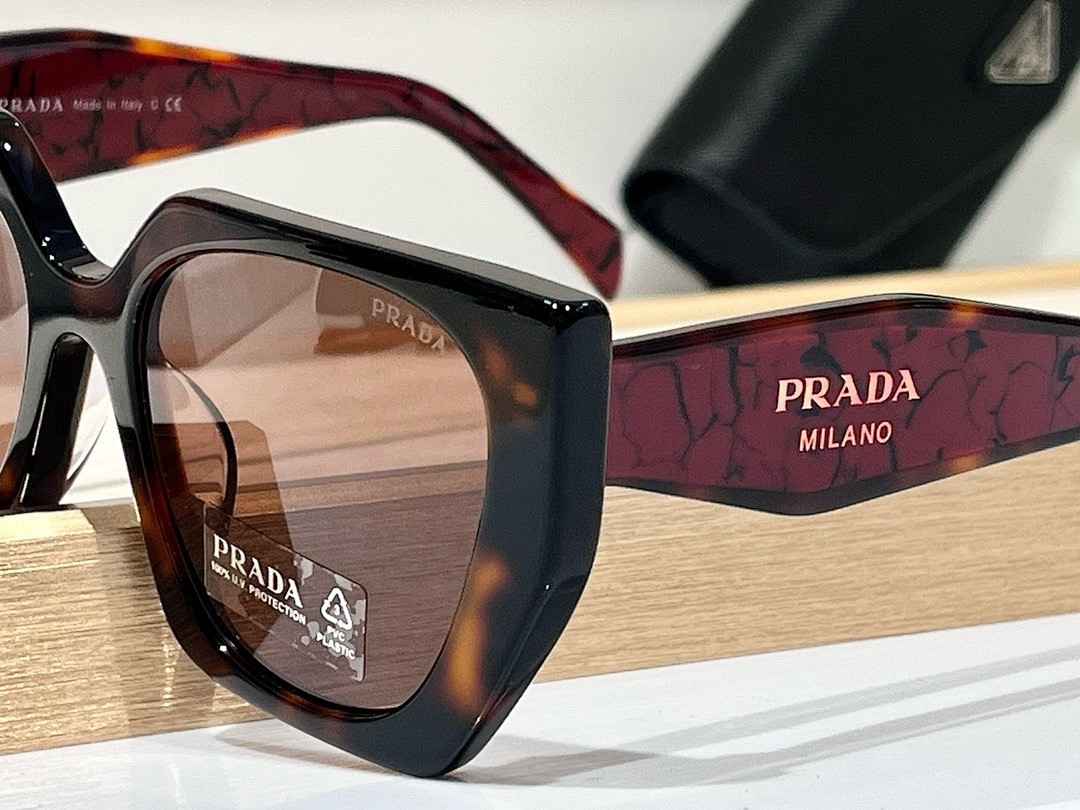 Pra*a Sunglasses