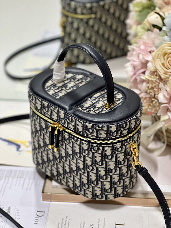 D10r bag